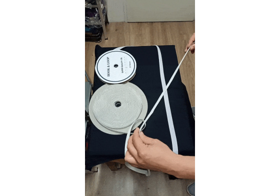 Zip elastický 25 mm barva bílá, metráž