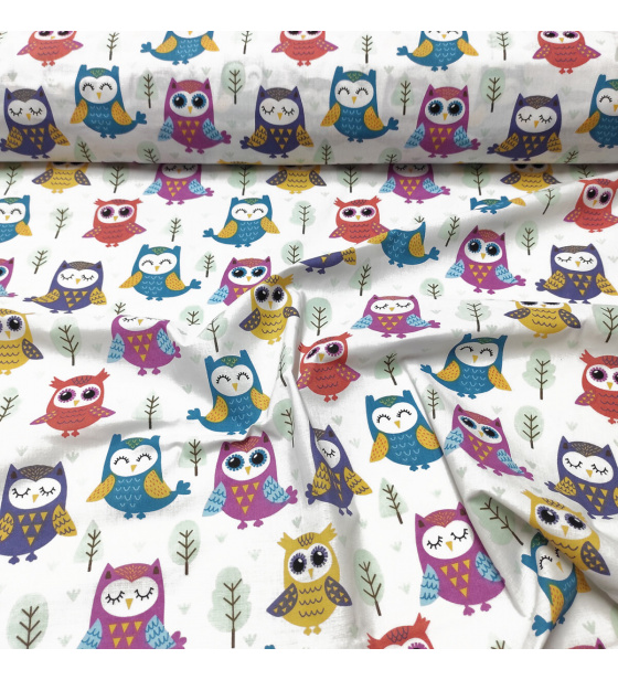 Bavlněné látky, metráž. Sovy Multi na Bílém