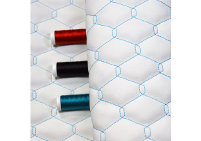 Ekokůže GEO barva Bílá prošívaná Tyrkysovými nitěmi, metráž, 145 cm