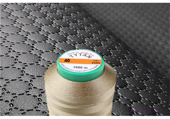Šicí nitě TYTAN 40 1000 m béžové barva  2555 
