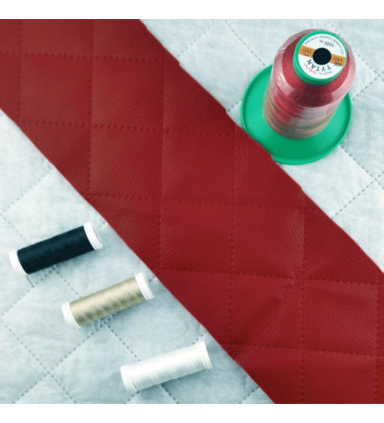 Ekokůže prošívaná ultrazvukem, barva červená, metráž