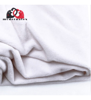 Látka minky jednobarevné, 220 g/m², šíře 160 cm, bílá